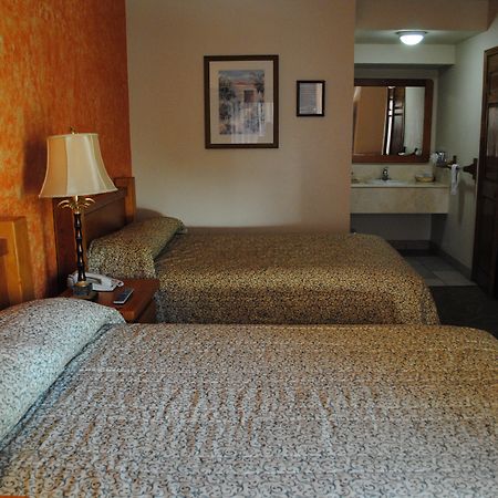 Hotel Suites El Paseo Ciudad Juárez Exterior photo