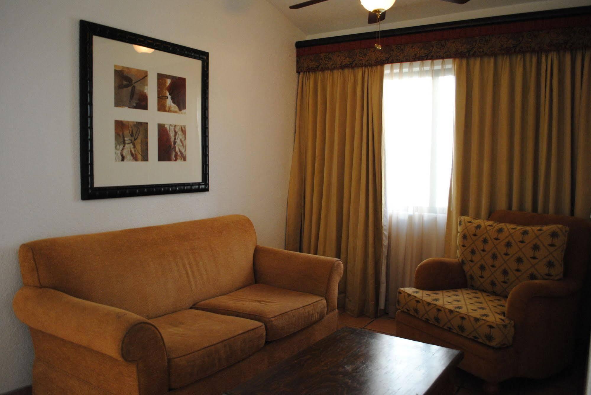 Hotel Suites El Paseo Ciudad Juárez Exterior photo